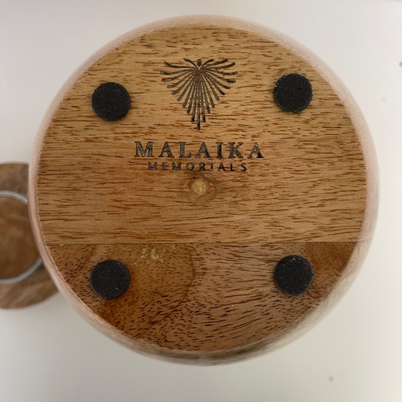 NWT Urn | Malaika Memorials Cremation Urn | Wooden Funeral Urn for Adults - Picture 12 of 15